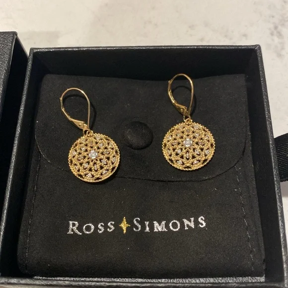 Brand New, never worn Ross-Simons gold earrings - Picture 2 of 2